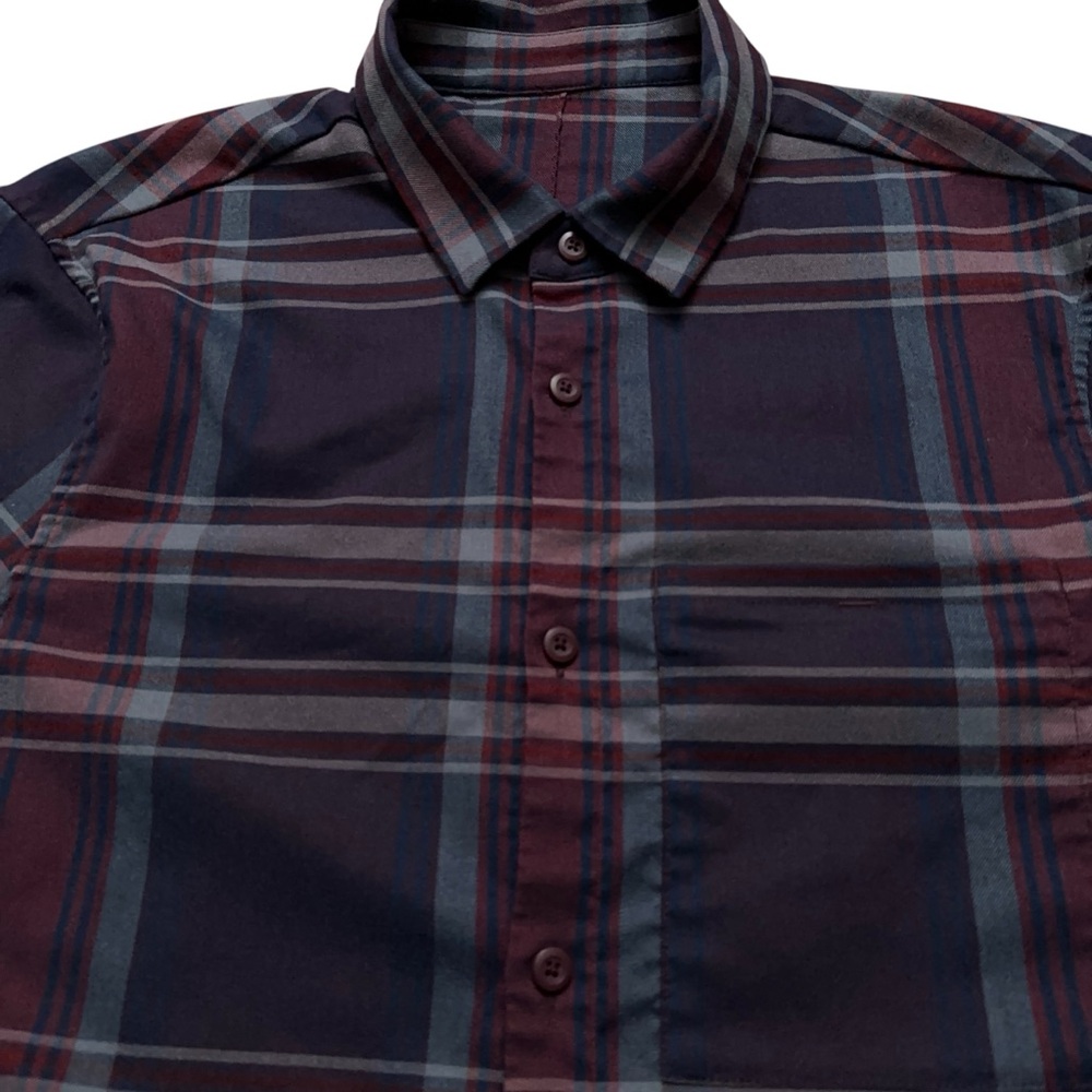 lululemon athletica Men's Navy and Burgundy Plaid Button-Down Shirt - Picture 3 of 5